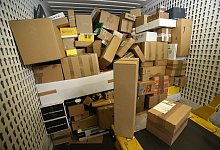 Pakete gehen zurück - Bernd Wüstneck/dpa-Zentralbild/dpa