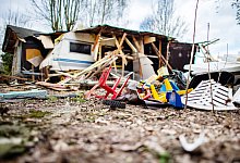 Polizeigewerkschaft hinterfragt Abrissarbeiten in L&uuml;gde - Guido Kirchner/dpa