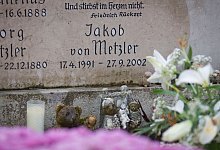 Jakob von Metzler - Grab - picture alliance / Frank Rumpenhorst/dpa