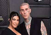 Kardashian und Barker - Jordan Strauss/Invision/AP/dpa