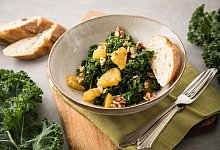 Grünkohlsalat - Christin Klose/dpa-tmn