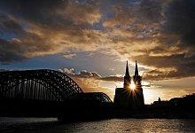 K&ouml;lner Dom - Foto: Oliver Berg/dpa