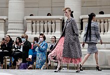 Haute-Couture-Modenschauen - Foto: Lewis Joly/AP/dpa