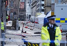 Siegerparade in Liverpool - Auto f&auml;hrt in Menschenmenge - Peter Byrne/PA Wire/dpa