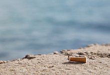 Zigarettenstummel - Foto: Clara Margais/dpa