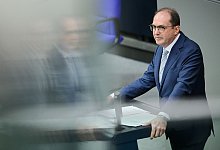 Bundestag - Sebastian Christoph Gollnow/dpa