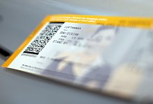 Flugticket - Foto: Malte Christians