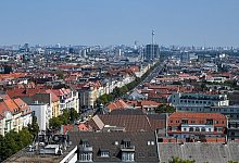 Blick über Berlin - Jens Kalaene/dpa/dpa-tmn