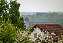 Haus im Gr&uuml;nen - David Inderlied/dpa/dpa-tmn