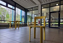 Designerstühle aus Mensen geklaut - neue Masche im Norden? - Christian Brahmann/dpa