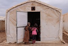 Kinder in Fl&uuml;chtlingslager - Anas Alkharboutli/dpa