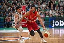 Spencer Dinwiddie (r) - Harald Tittel/dpa