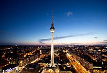 Fernsehturm am Alexanderplatz in Berlin - Kay Nietfeld/dpa/dpa-tmn