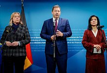 Stahl-Gespräch Finanzminister Klingbeil - Kay Nietfeld/dpa