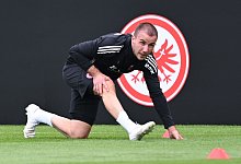 Trainingsauftakt Eintracht Frankfurt - Arne Dedert/dpa