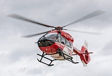 Rettungshubschrauber - Symbolbild - Daniel Karmann/dpa