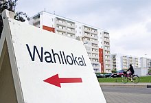 Eine Hochhaussiedlung am Tag der Bundestagswahl 2013. - Foto: Thomas Kunsch, Bielefeld