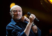 S&auml;nger Phil Collins bei einem Auftritt in Mexiko. - Rebecca Blackwell/AP/dpa