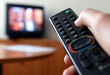 Fernbedienung f&uuml;r Fernseher - Foto: picture alliance/dpa/Symbolbild