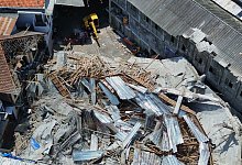 Internat in Indonesien eingestürzt - Trisnadi/AP/dpa