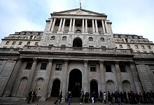 &laquo;Truss und Kwarteng haben aufs Gaspedal getreten, und die Bank of England (im Bild) bewahrt nun gewisserma&szlig;en den Motor des Autos davor, zu explodieren&raquo;, sagt der deutsch-britische &Ouml;konom Andrew Lee. - Frank Augstein/AP/dpa