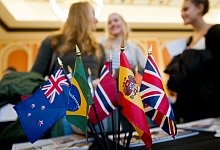 Von einem Auslandsjahr träumen viele junge Leute - Foto: Franziska Gabbert/dpa-tmn