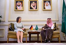 Baerbock in Saudi-Arabien - Bernd von Jutrczenka/dpa