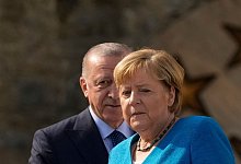 Erdogan und Merkel - Foto: Francisco Seco/AP/dpa