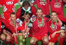 Pokalsieger 1996 - Wolfgang Kumm/dpa