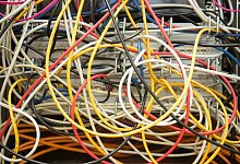 Kabelsalat - Foto: Peter Endig/zb/dpa