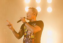 One Vision of Queen - Crystal K. Martel