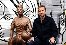 Harry-Kane-Statue in London - Zac Goodwin/PA Wire/dpa