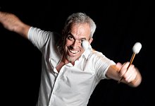 oli-bott-photo-1-c-david-beecroft - 1 - David Beecroft