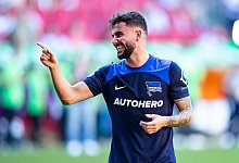 Herthas Marco Richter jubelt nach dem Spiel in Augsburg. - Tom Weller/dpa