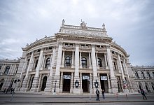 Burgtheater in Wien - Georg Hochmuth/APA/dpa/Archivbild