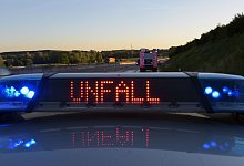 Unfall - Illustration - Stefan Puchner/dpa