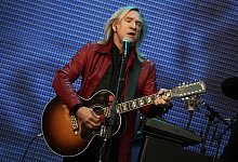 Eagles-Musiker Joe Walsh versteigert Hunderte Gitarren - picture alliance / dpa