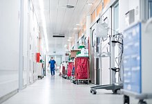 Kliniken warnen vor Finanzn&ouml;ten - Fabian Strauch/dpa