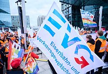 EVG-Protest - Annette Riedl/dpa