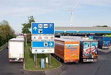 Lkw-Parkpl&auml;tze - Sebastian Kahnert/dpa