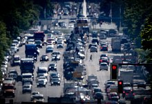 Autobahn - Foto: Michael Kappeler/dpa