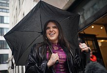 Britische S&auml;ngerin Mae Muller - Yui Mok/PA Wire/dpa