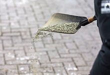 Salzfreies Streumittel - Foto: Michael Reichel