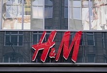 H&M - Foto: Axel Heimken/dpa