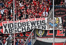 Diskussionen um den Videobeweis - Uwe Anspach/dpa