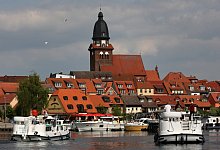 Waren an der M&uuml;ritz - Foto: Bernd W&uuml;stneck/dpa