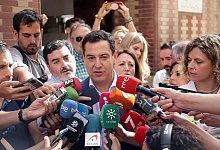 Juanma Moreno kann vier weitere Jahre in Andalusien regieren. - &Aacute;lex Zea/EUROPA PRESS/dpa