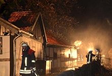 In Delbr&uuml;ck brannte dieser Pferdestall. - FOTO: MARC K&Ouml;PPELMANN