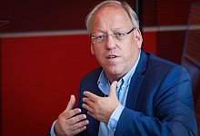 201031-nw-rathaus-03 - Symbolbild Pixabay