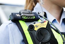 Tragepflicht f&uuml;r Bodycams bei der NRW-Polizei - Oliver Berg/dpa/Archivbild